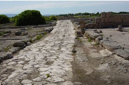 Cesta Roman